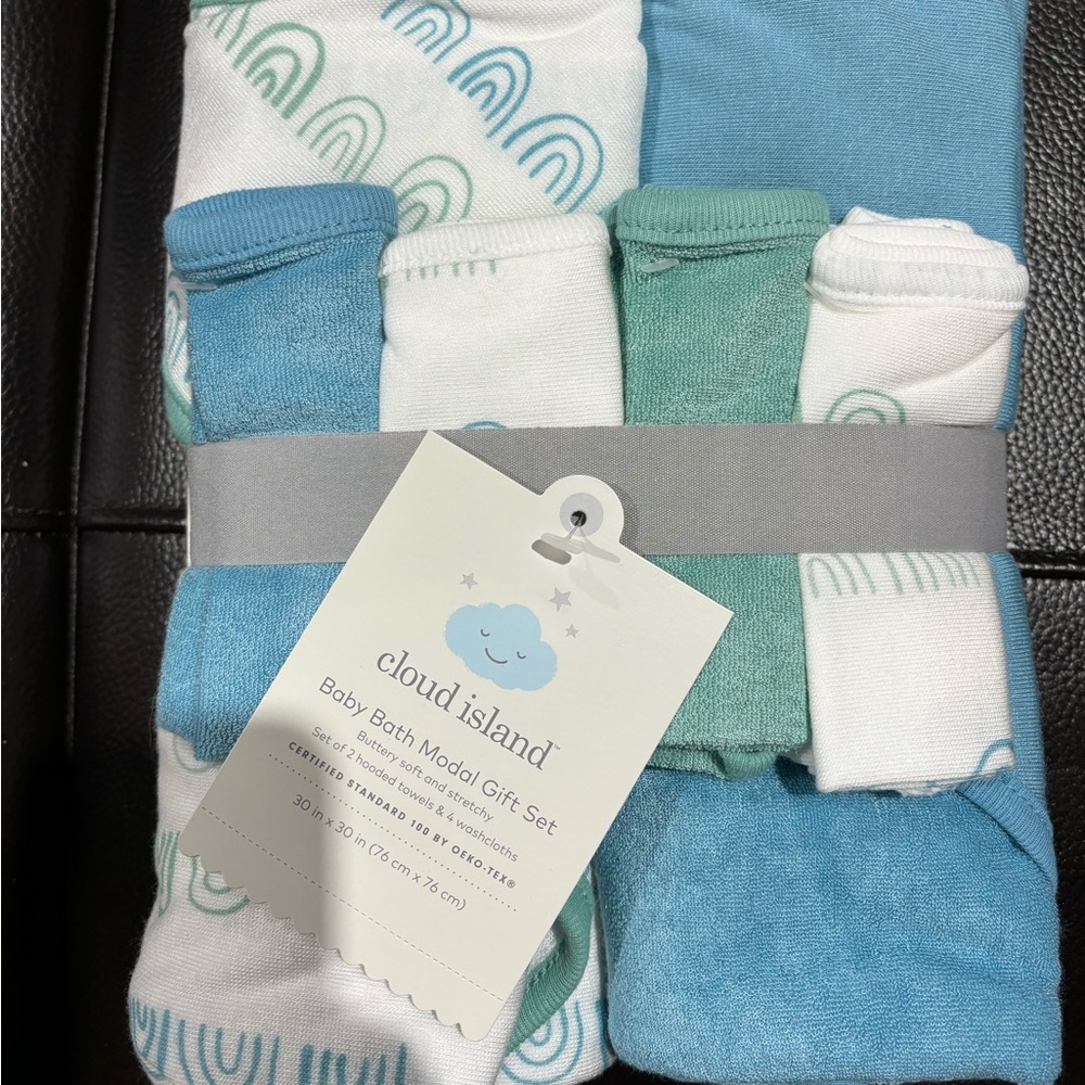 Cloud Island Bath Set - Blue and White